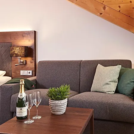Hotel Die Krone - Immenstadt-Stein Immenstadt im Allgäu Zewnętrze zdjęcie